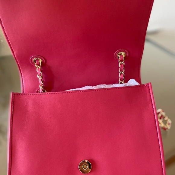 LAST ONE ! Authentic Tory Burch fleming medium bag - Picture 7 of 10